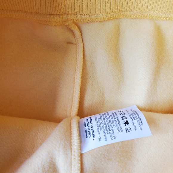 Nike sportswear Phoenix Fleece high waisted shorts yellow large - Picture 9 of 10